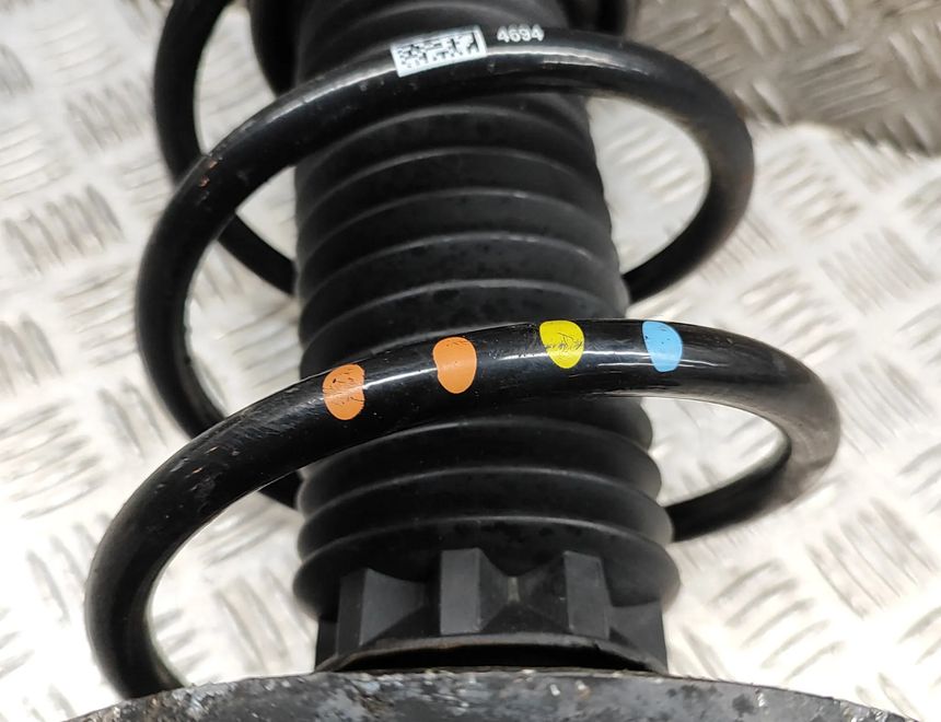 PEUGEOT 3008 2 generation (2017-2023) Front Right Shock Absorber 9819718680 29083876