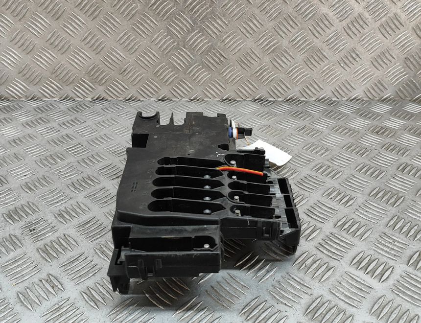 MERCEDES-BENZ Sprinter 3 generation (907/910) (2019-2024) Блок предохранителей A9105402736 29176758