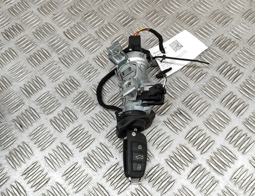 AUDI A3 8Y (2020-2024) Zámok zapalovania 1K0905851,5Q1905865A,8V0837220,5FA010780 29290742