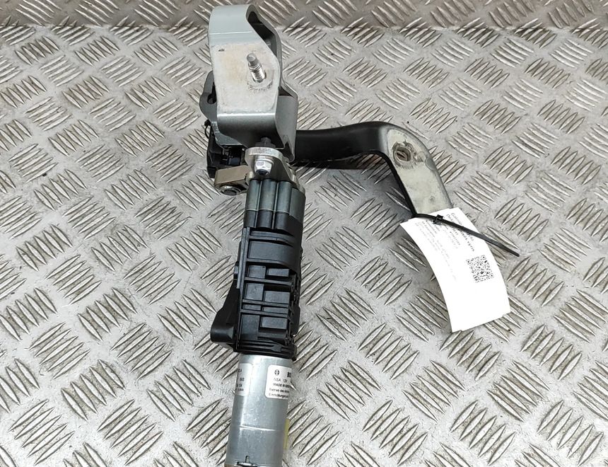 AUDI Q7 4M (2015-2024) Pravý motor pre elektrické otváranie piateho dverí 4M0827300C,4M0827852A,0390204154,1397221037 29373615