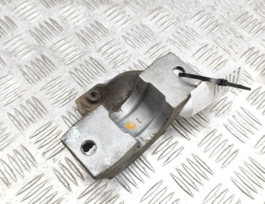 BMW 5 Series G30/G31 (2016-2023) Задний правый кронштейн стабилизатора 6885789 29466791