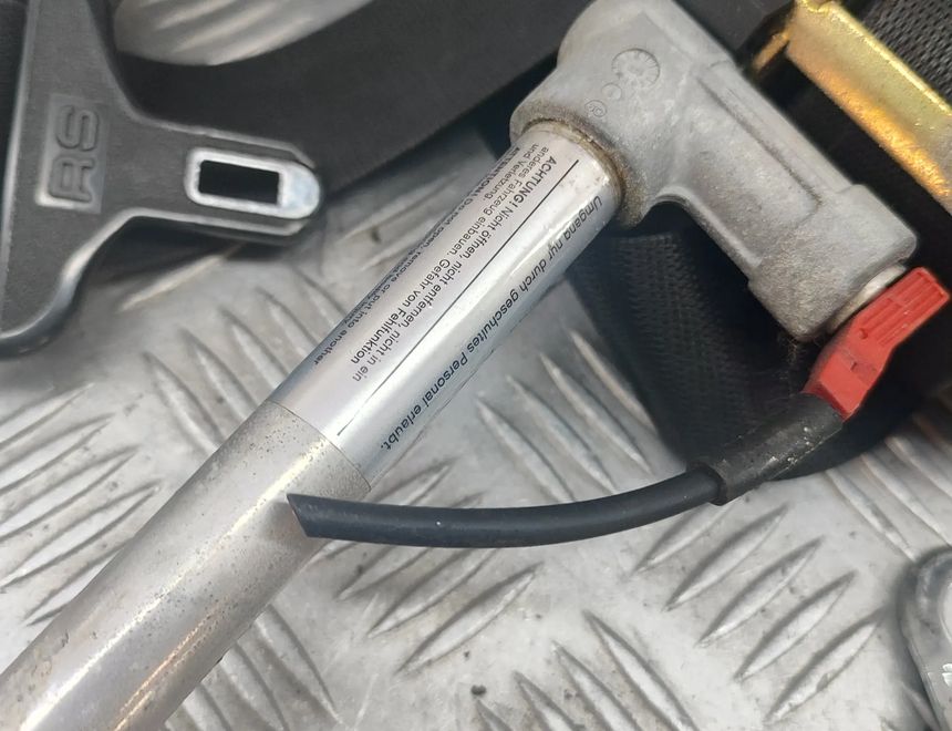 MERCEDES-BENZ E-Class W124 (1984-1997) Pravý predný bezpečnostný pás A1248602286,A2018680222 29841295