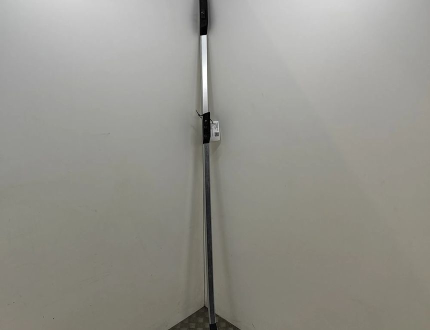 MERCEDES-BENZ GLE W166 (2015-2018) Pravá strešná lišta A1668900493 29855790