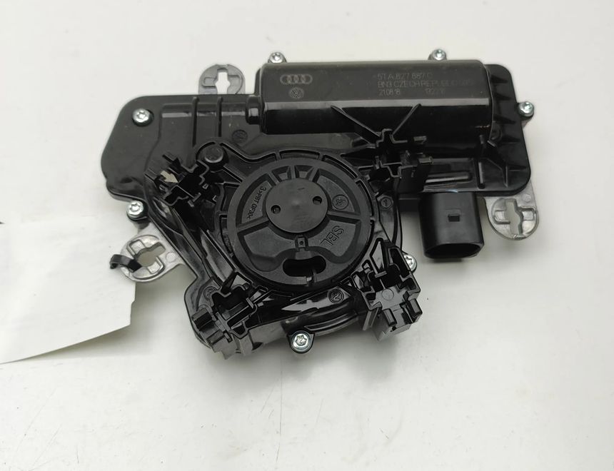 SKODA Superb 3 generation (2015-2023) Доводчик задней крышки 5TA827887C 30208934