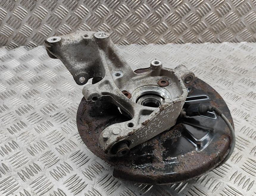 AUDI RS 3 8VA (2015-2021) Pravý zadný náboj kolesa 5Q0505436J 30336495