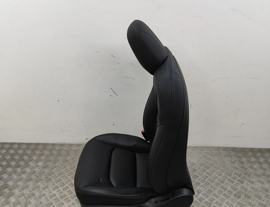 TESLA Model 3 1 generation (2017-2024) Front Left Seat 1456942-00-C 30484846