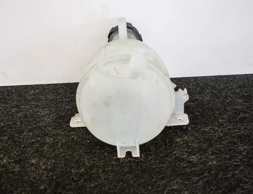 DACIA Duster 1 generation (2010-2017) Expanzná nádrž 8200766826 3063068
