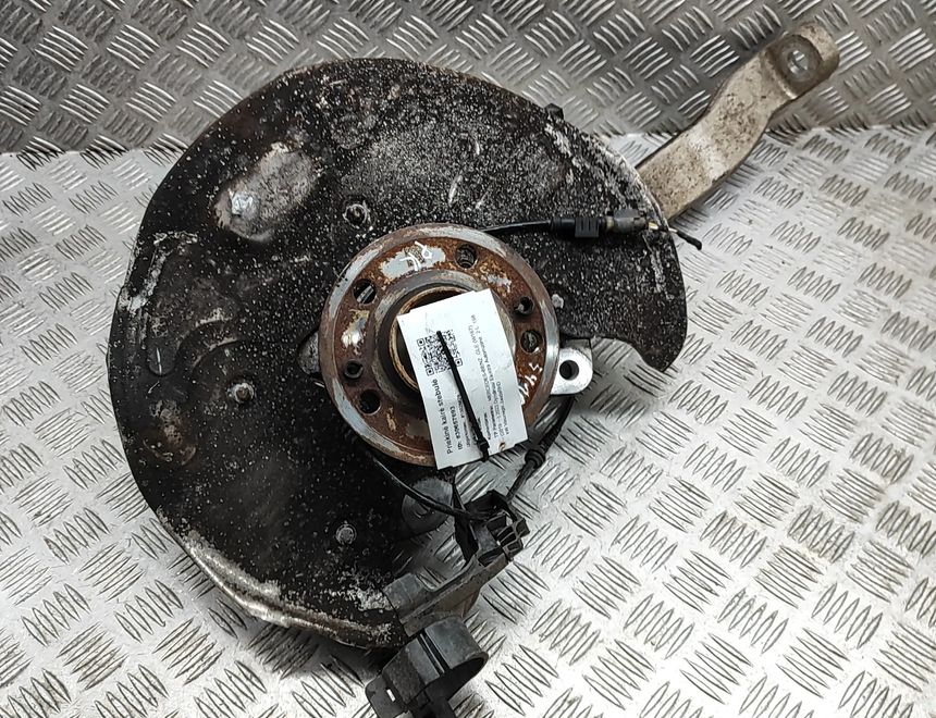 MERCEDES-BENZ GLE W167 (2019-2024) Ľavý predný náboj kolesa A1673322500,A1674213900 30657693