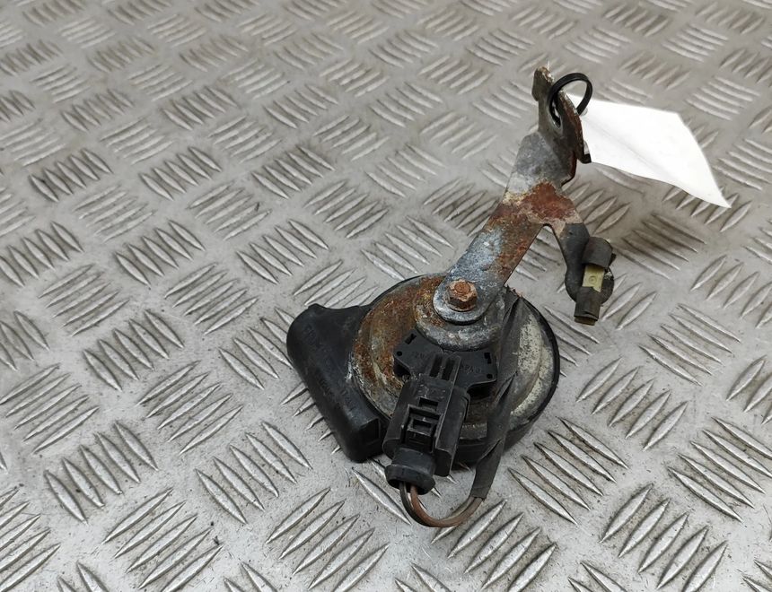 VOLKSWAGEN Passat B7 (2010-2015) Horn Signal E30055307,A046522 30658706