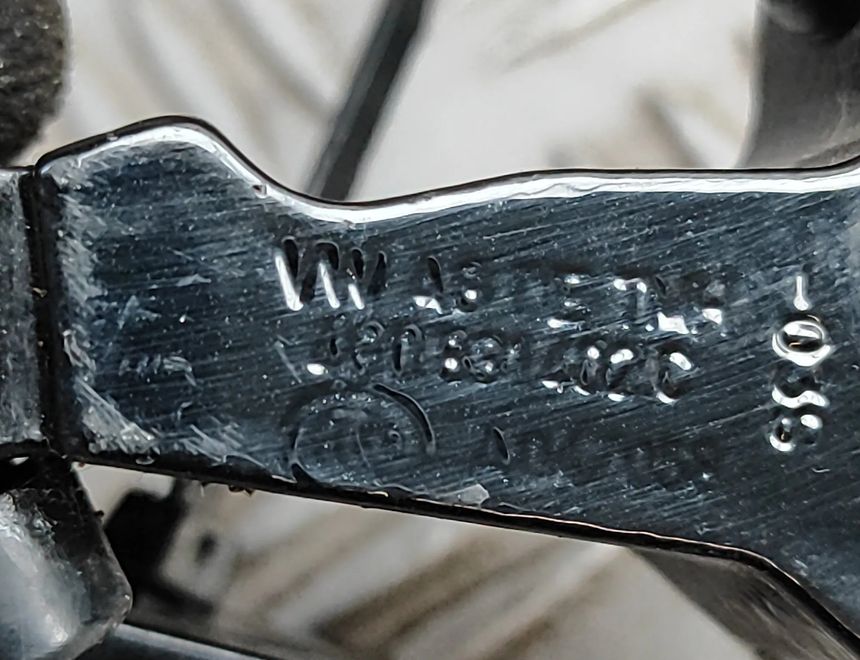 AUDI A6 C7/4G (2010-2020) Right rear door hinge kit 4G0831402C,4G0831402A 30739606