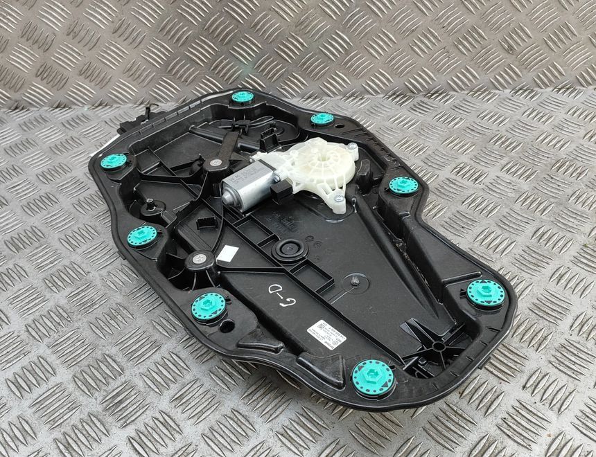 AUDI Q4 Sportback e-tron 1 generation (2021-2024) Стеклоподъемник задней правой двери 11A839402F,4K0959881 31088391