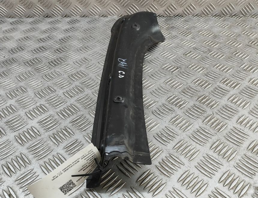 MERCEDES-BENZ GLE W166 (2015-2018) Pravý zadný okraj kapoty A1666930300 31264298