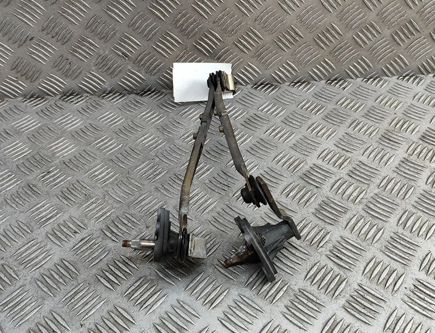 FERRARI Mechanizmus stierača predného čelného skla 65081300 31318414