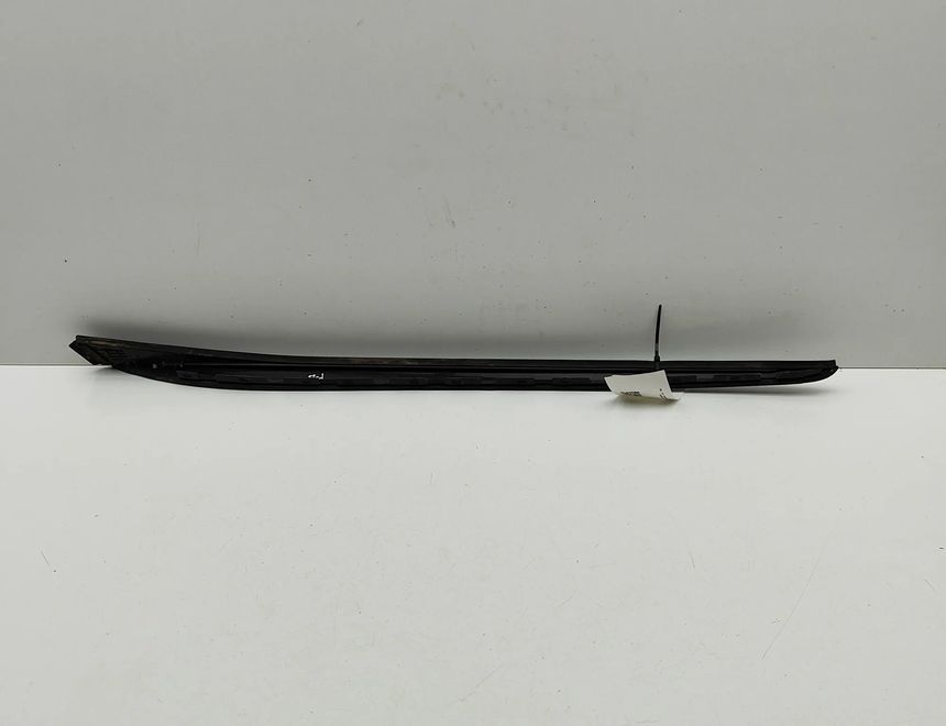 KIA Optima 4 generation (2015-2020) Pravý vertikálny lem čelného skla 86132-D4000 31558338