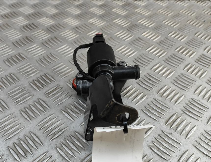 AUDI A5 F5 (2016-2024) Клапан радиатора отопления 4H0121671D,8W2819263 31724256