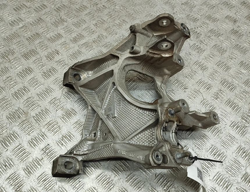 AUDI A5 F5 (2016-2024) Левые боковые траверсы ушей 8W0399295E 31798770