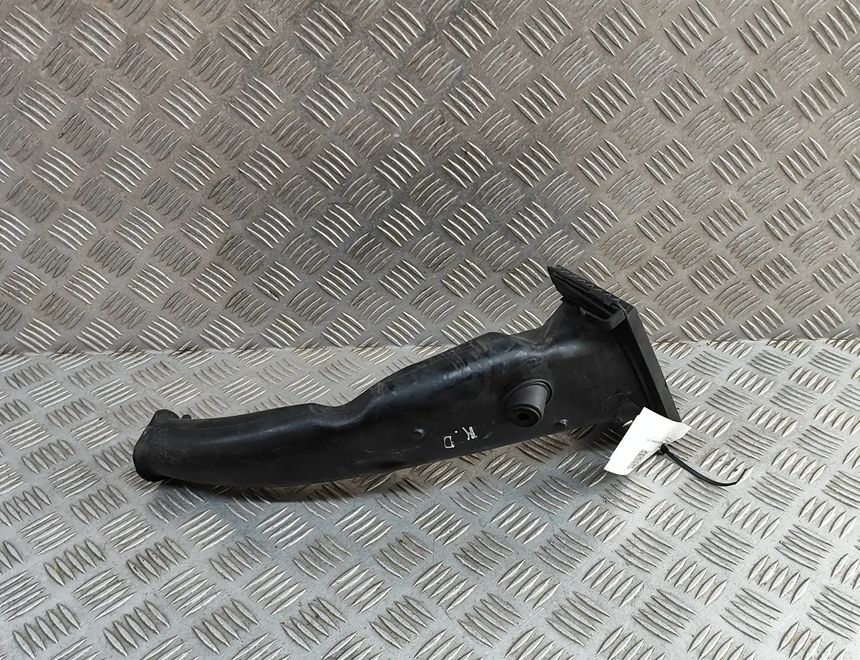 BMW R 1200 Pravý sací kanál vzduchu RH 7672545 31955197