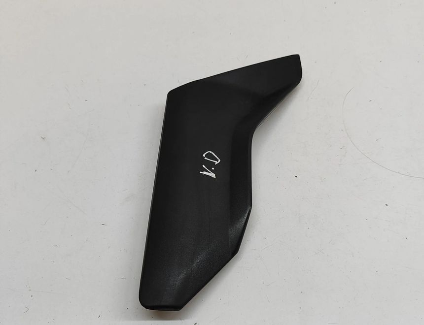 BMW R 1200 Pravý bočný kryt panelu krytu RH 7677516 31956359