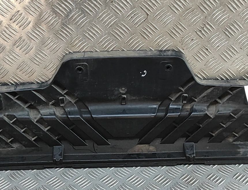 AUDI Q7 4M (2015-2024) Stredový držiak nárazníka vzadu 4M0807329 31968219