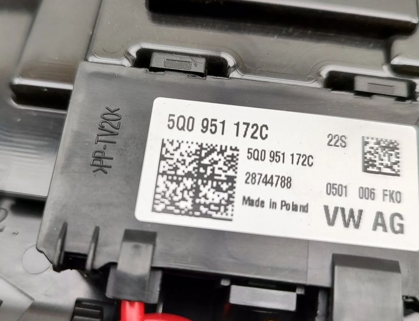 AUDI Q4 Sportback e-tron 1 generation (2021-2024) Освещение салона 5Q0951172C 32042916