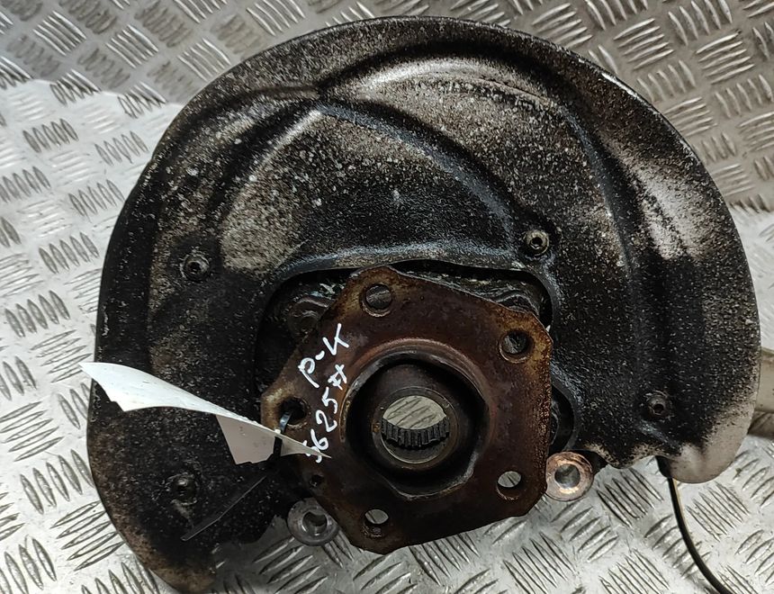 AUDI A4 B9/8W (2015-2024) Ступица передняя левая 8W0407559,8W0615311E,8W0407509,8W0407241F 32059425