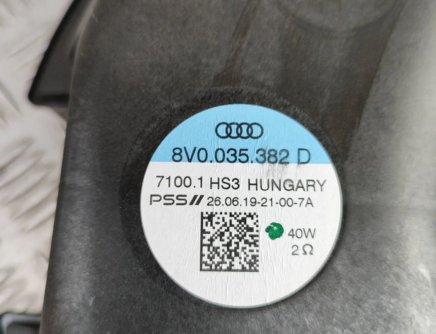 AUDI RS 3 8VA (2015-2021) Subwoofer 8V0035382D 32144988