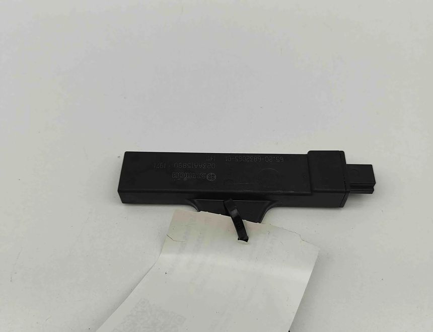 BMW M3 G80 (2020-2023) Keyless Entry Antenna 6832065 32552589