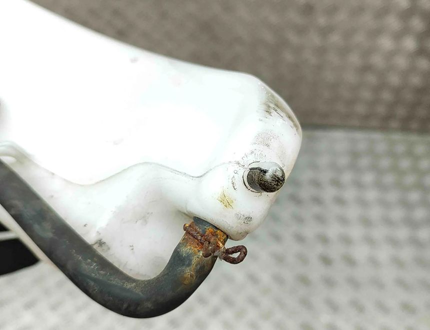 LEXUS RX 3 generation (2009-2015) Expanzná nádrž 16470-31110 32579186