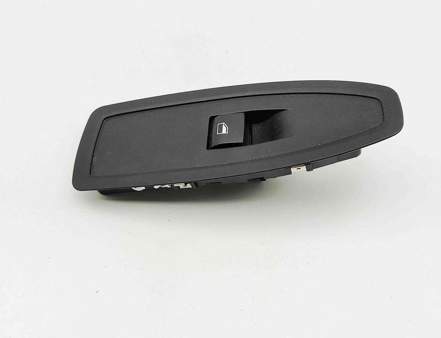BMW X1 F48/F49 (2015-2023) Front Left Door Window Switch 9208107 32597646