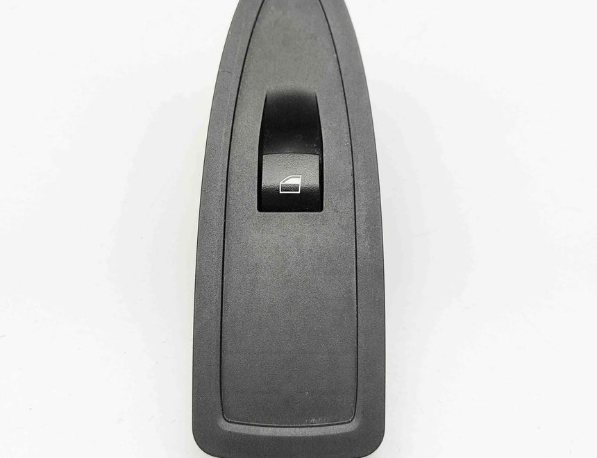 BMW X1 F48/F49 (2015-2023) Front Left Door Window Switch 9208107 32597646