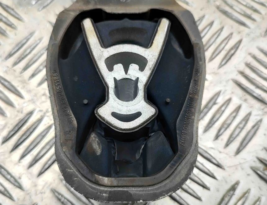 PEUGEOT 508 2 generation (2018-2023) Задняя подушка двигателя 9820511880 32696181