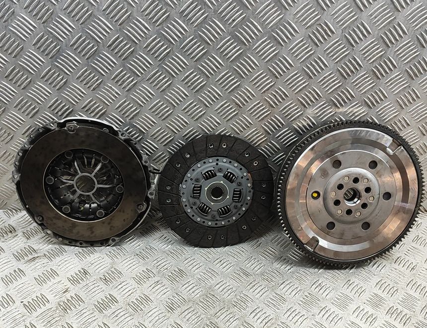 MAZDA CX-5 Комплект сцепления PE41-16610-Z01,PY1216460 32747963