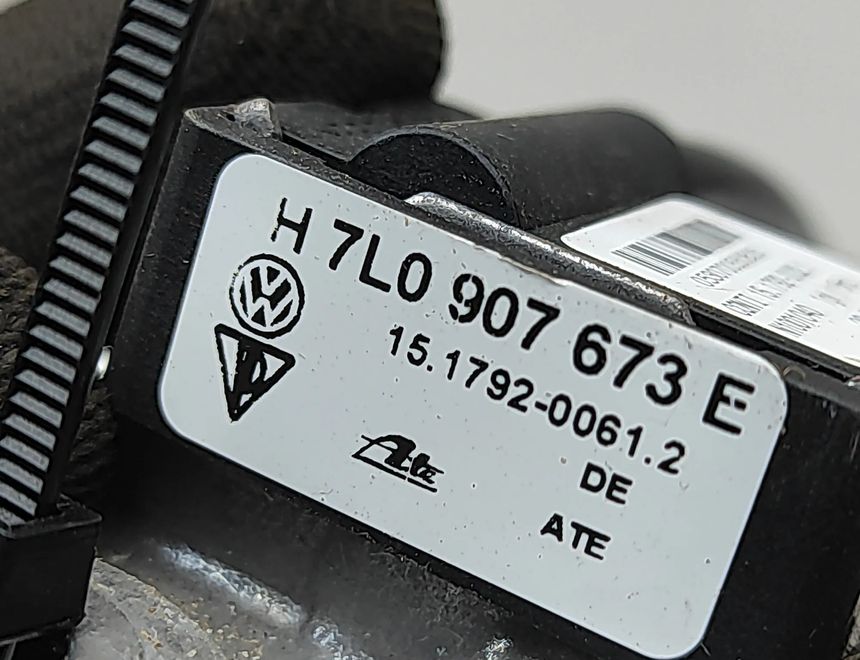 PORSCHE Cayenne 955 (2002-2010) Acceleration Sensor 7L0907673E 33015375