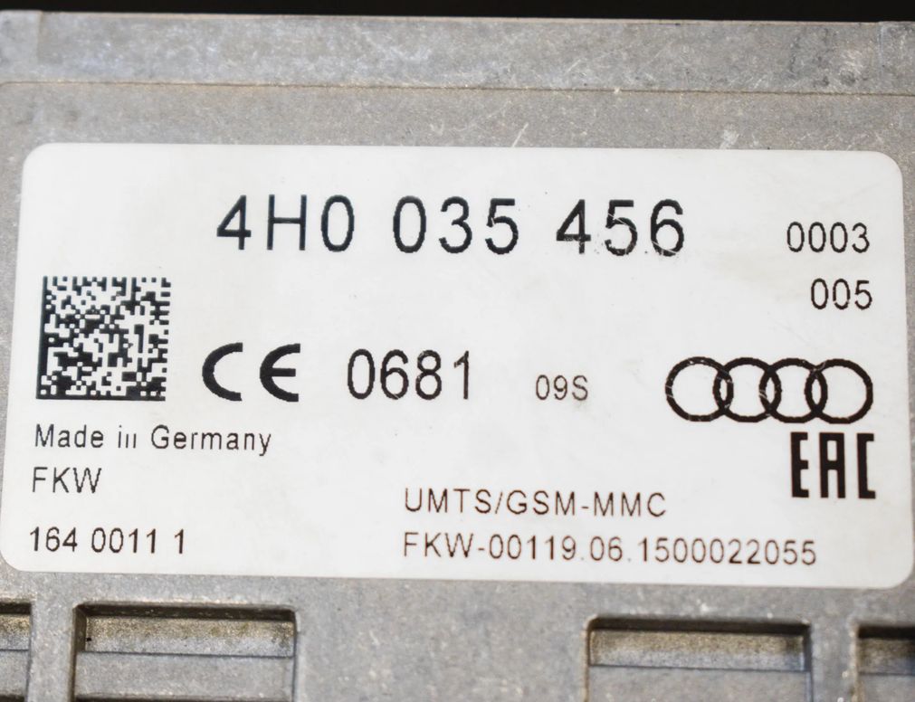 SKODA Superb 3 generation (2015-2023) Bootlid Antenna Amplifier 4H0035456 3821355