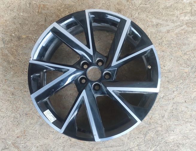 SKODA Kamiq 1 generation (2019-2023) Wheel 657601025G 29683679