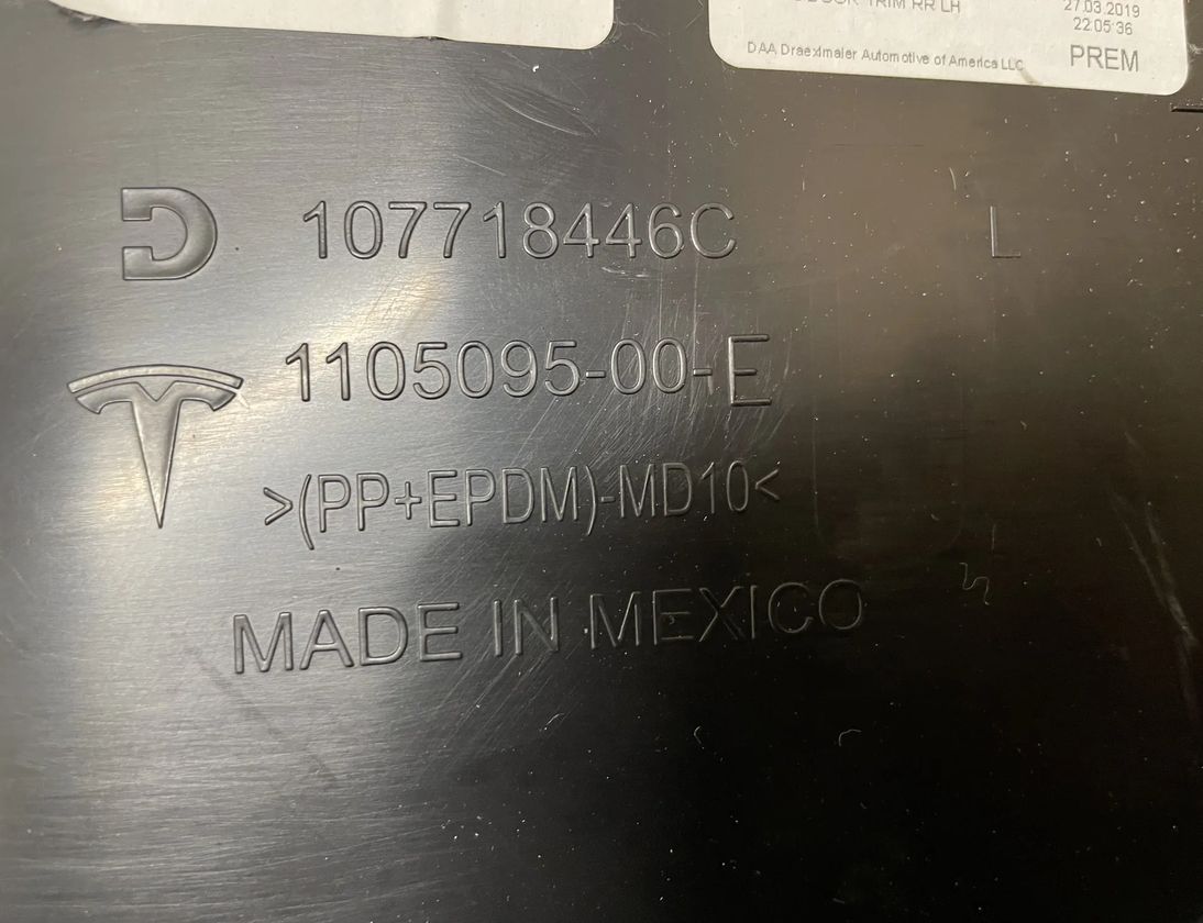 TESLA Model 3 1 generation (2017-2024) Rear Left Door Panel 1105095-00-e 14132670