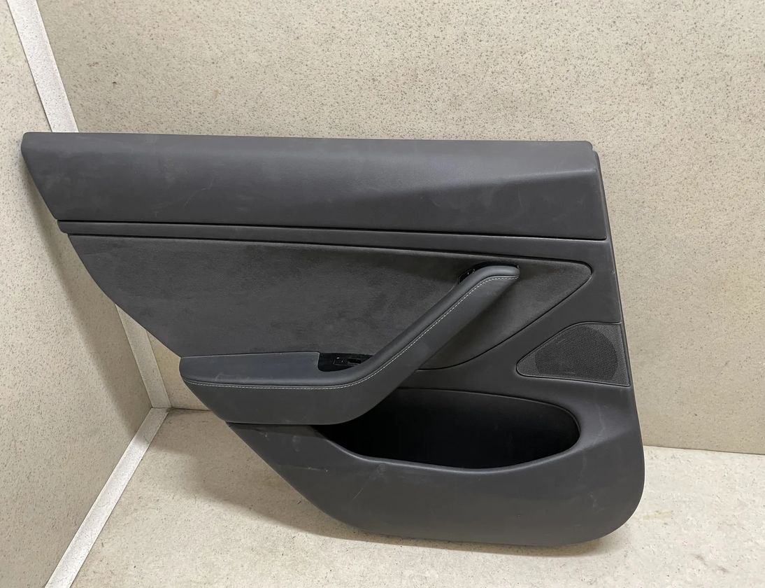 TESLA Model 3 1 generation (2017-2024) Rear Left Door Panel 1105095-00-e 14132670