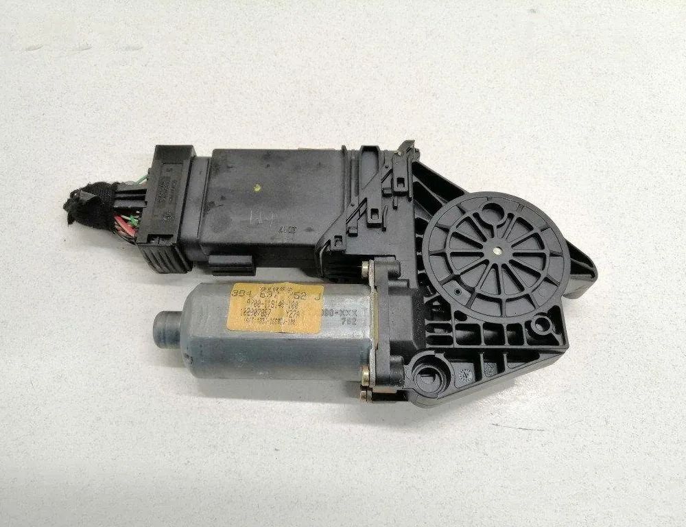 VOLKSWAGEN Passat B5 (1996-2005) Motor ovládania okna pravých predných dverí 3B4837752J 17105981