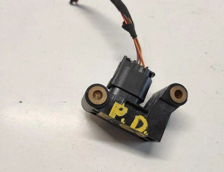 BMW 5 Series E60/E61 (2003-2010) Боковой датчик удара правый 6977398,6577,001322 17117603