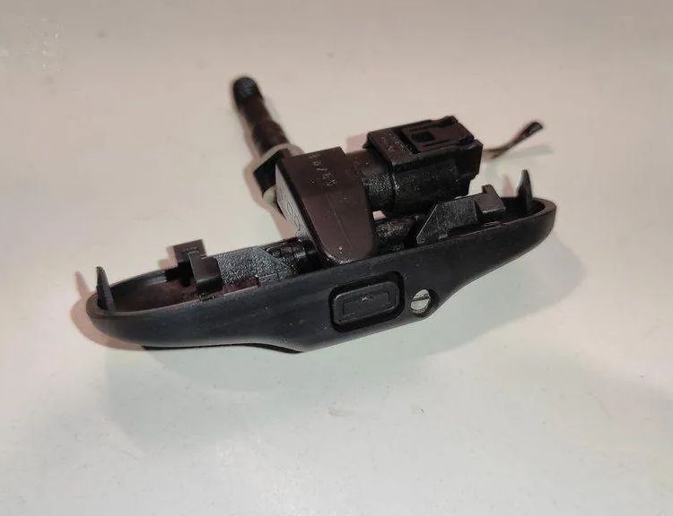 VOLKSWAGEN Passat B6 (2005-2010) Windscreen Nozzle Jet 5M0955986 17137523