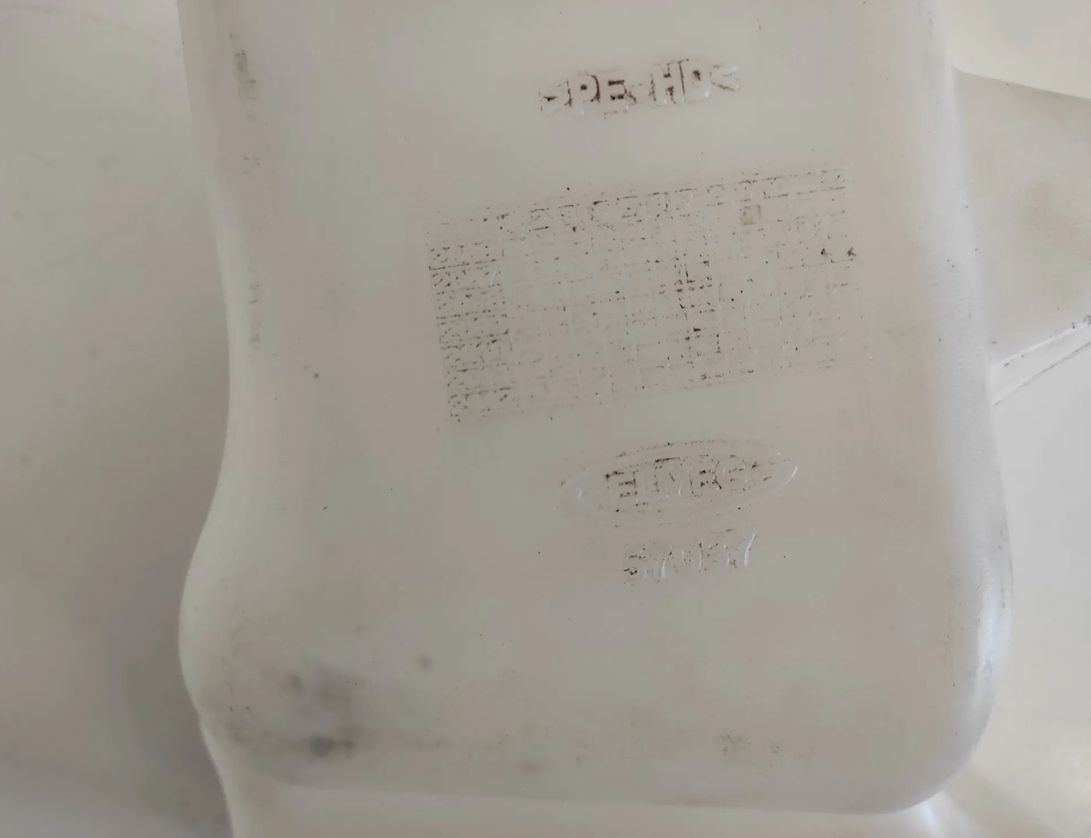 IVECO Daily 3 generation (1999-2006) Window Washer Tank 3801898,3801899,57037 20209788