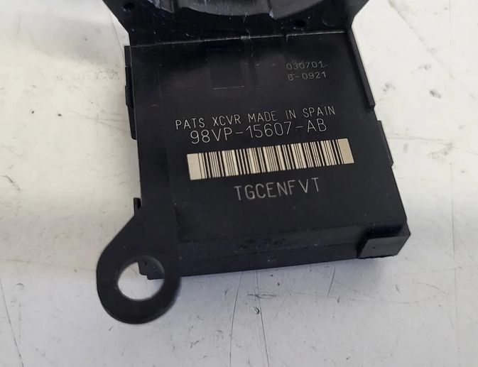 FORD Mondeo 3 generation (2000-2007) Считывающее устройство иммобилайзера (антенна) 98VP15607AB 24600865