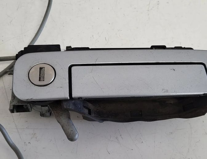 AUDI A3 8L (1996-2003) Pravé predné dvere vonkajšia kľučka 4A0837206D,8D0837208A 25451157