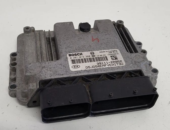 KIA Cee'd 1 generation (2007-2012) Riadiaca jednotka motora 391112A952 29012815