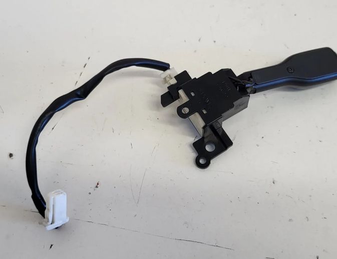 TOYOTA RAV4 3 generation (XA30) (2005-2012) Ручка постоянной скорости (автопилота) 18A174 31244316