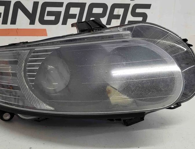 SAAB 95 1 generation (1959-1977) Front Right Headlight 32742055