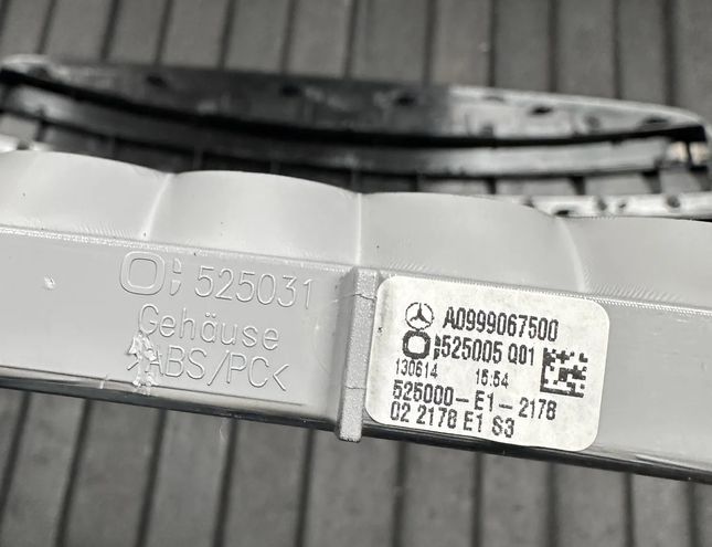 MERCEDES-BENZ C-Class W205/S205/C205 (2014-2023) Фонарь задней крышки A2058690007,A0999067500,A2048200056,A2049066002 28585291