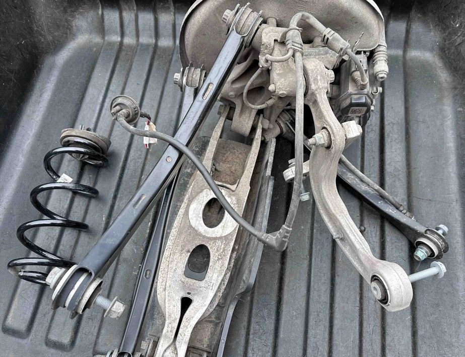 AUDI A4 B9/8W (2015-2024) Подвеска задняя левая 8W0505435T,8W0505311H,8W0405CF,8W0505361E,8W0505431AA,8W0505459G,8W0505397F,8W0501531D,8W0505371F,4M0505425D,8W0511115 32493293