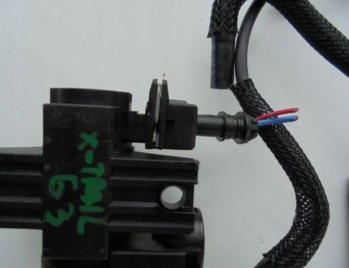 NISSAN X-Trail T32 (2013-2022) Solenoidový ventil 8200790180 26051177