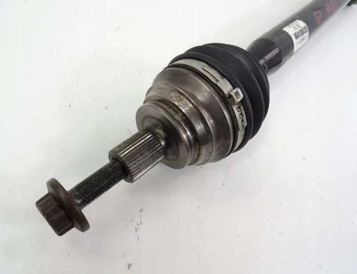 VOLKSWAGEN Variant VII TDI (2014-2024) Pravý predný hnací hriadeľ 5Q0407272CC 26051225